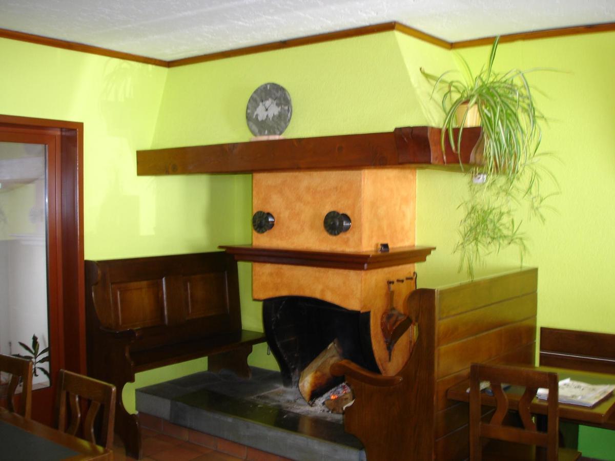 Ristorante Garni Lavizzara Hotel Sornico Екстериор снимка