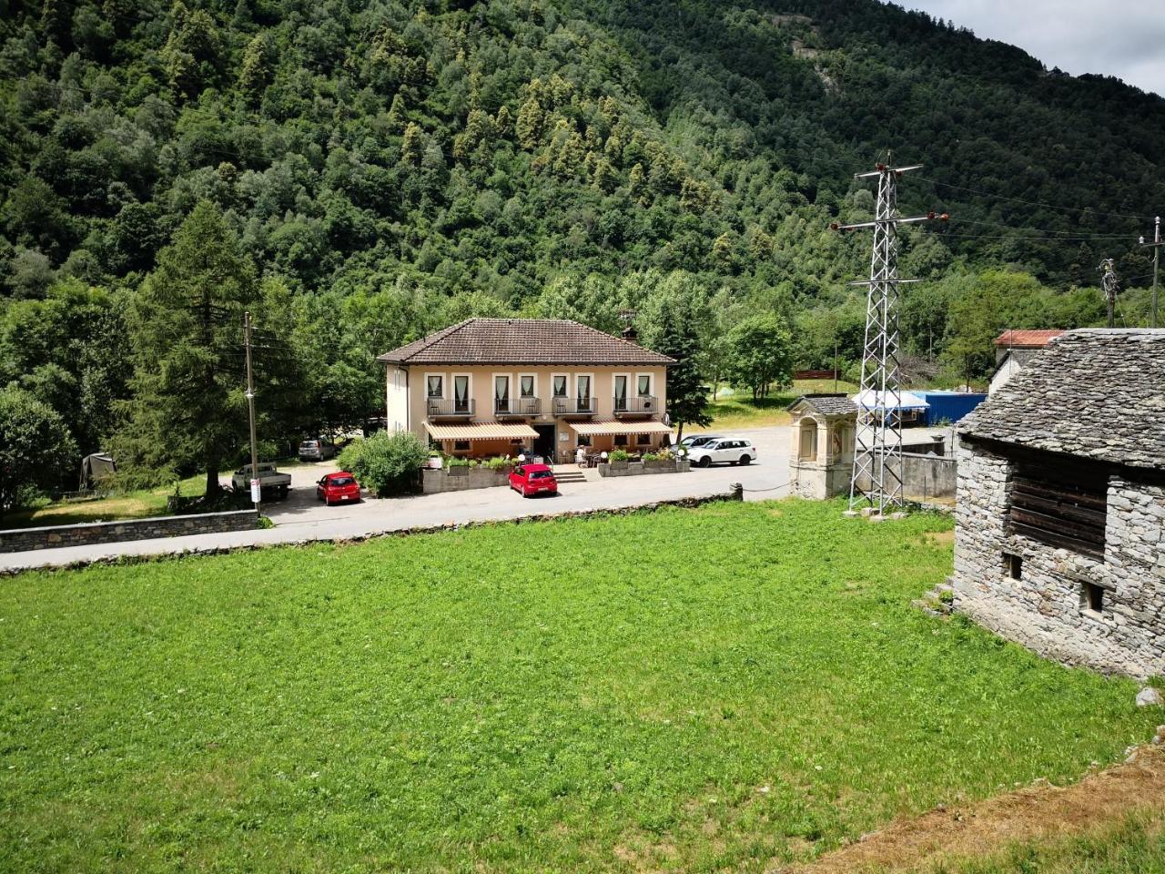 Ristorante Garni Lavizzara Hotel Sornico Екстериор снимка